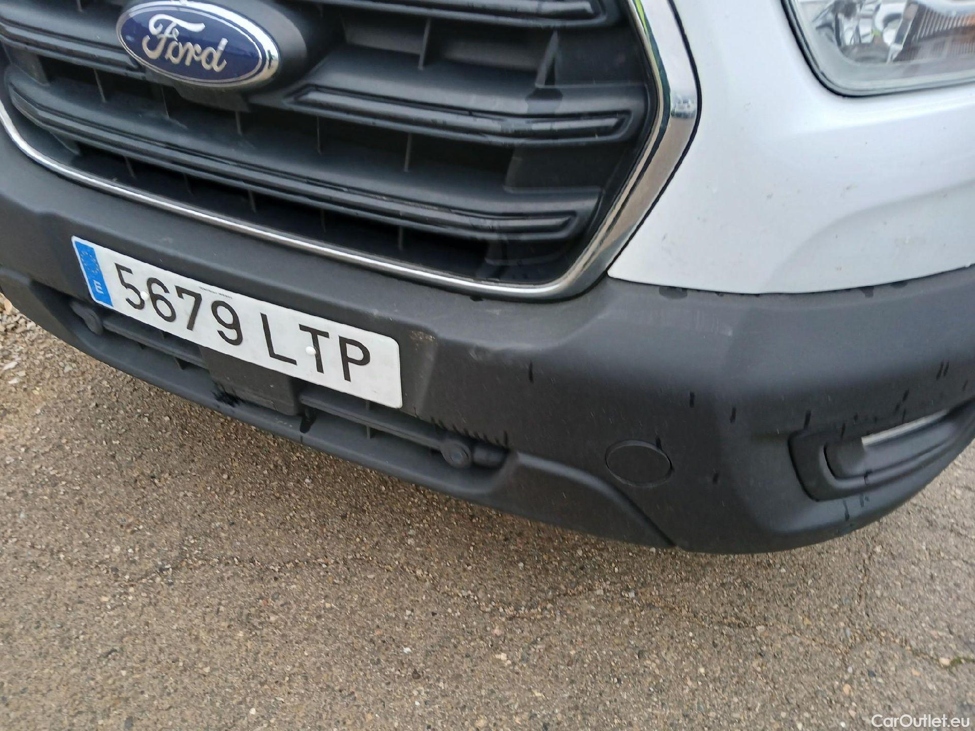  Ford  Transit FORD  / 2013 / 4P / combi 330 96kW L2H2 Kombi Trend MHEV #25