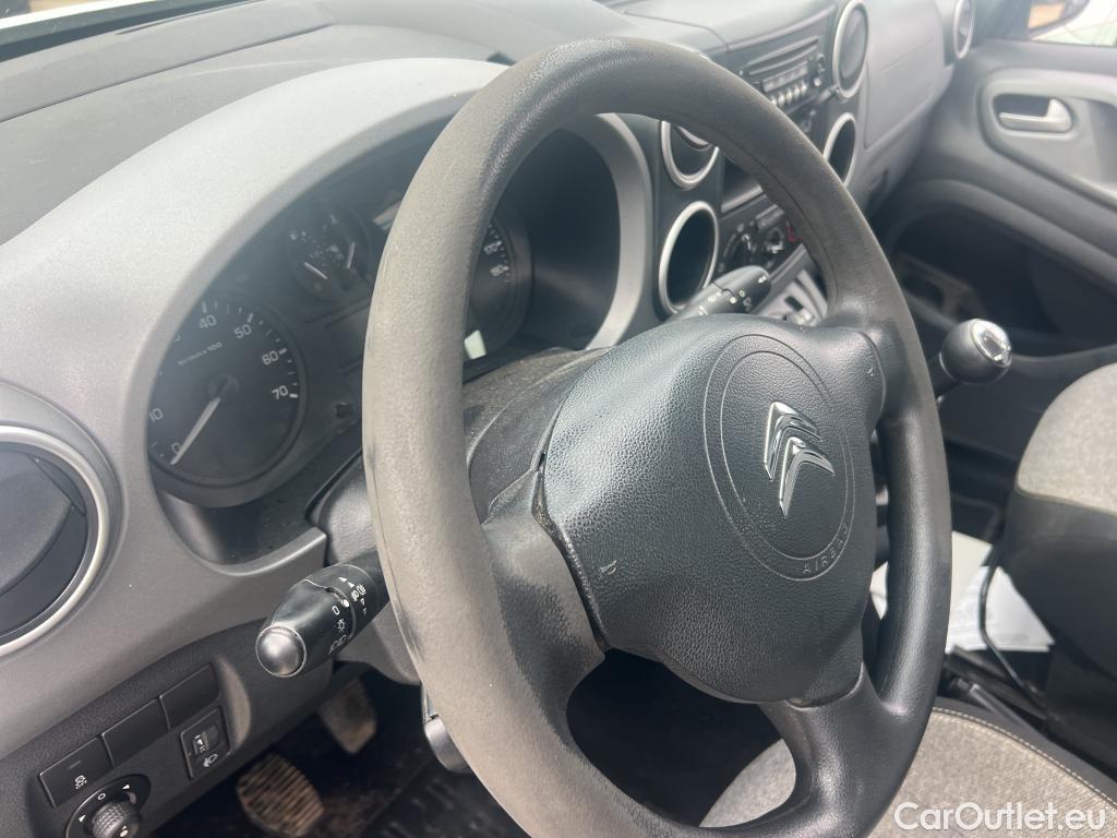  Citroen  Berlingo CITROEN  / 2015 / 4P / combi Multispace LIVE Edit.BlueHDi 55KW (75CV) #10