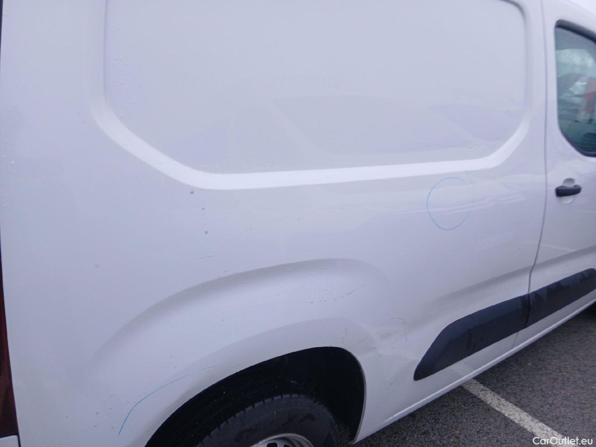  Citroen  Berlingo CITROEN  / 2018 / 4P / furgón derivado de turismo Talla M BlueHDi 100 #20