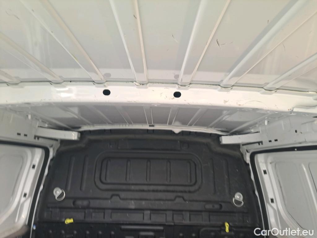  Citroen  Berlingo CITROEN  / 2018 / 4P / furgón derivado de turismo Talla M e- 50kWh CLUB #23