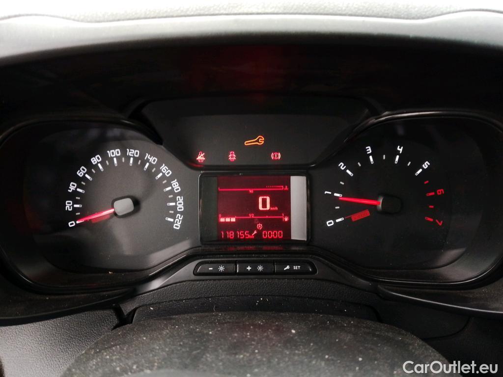  Citroen  Berlingo CITROEN  / 2018 / 5P / furgón derivado de turismo Doble Cab. Talla XL BlueHDi 100 CONTROL #36