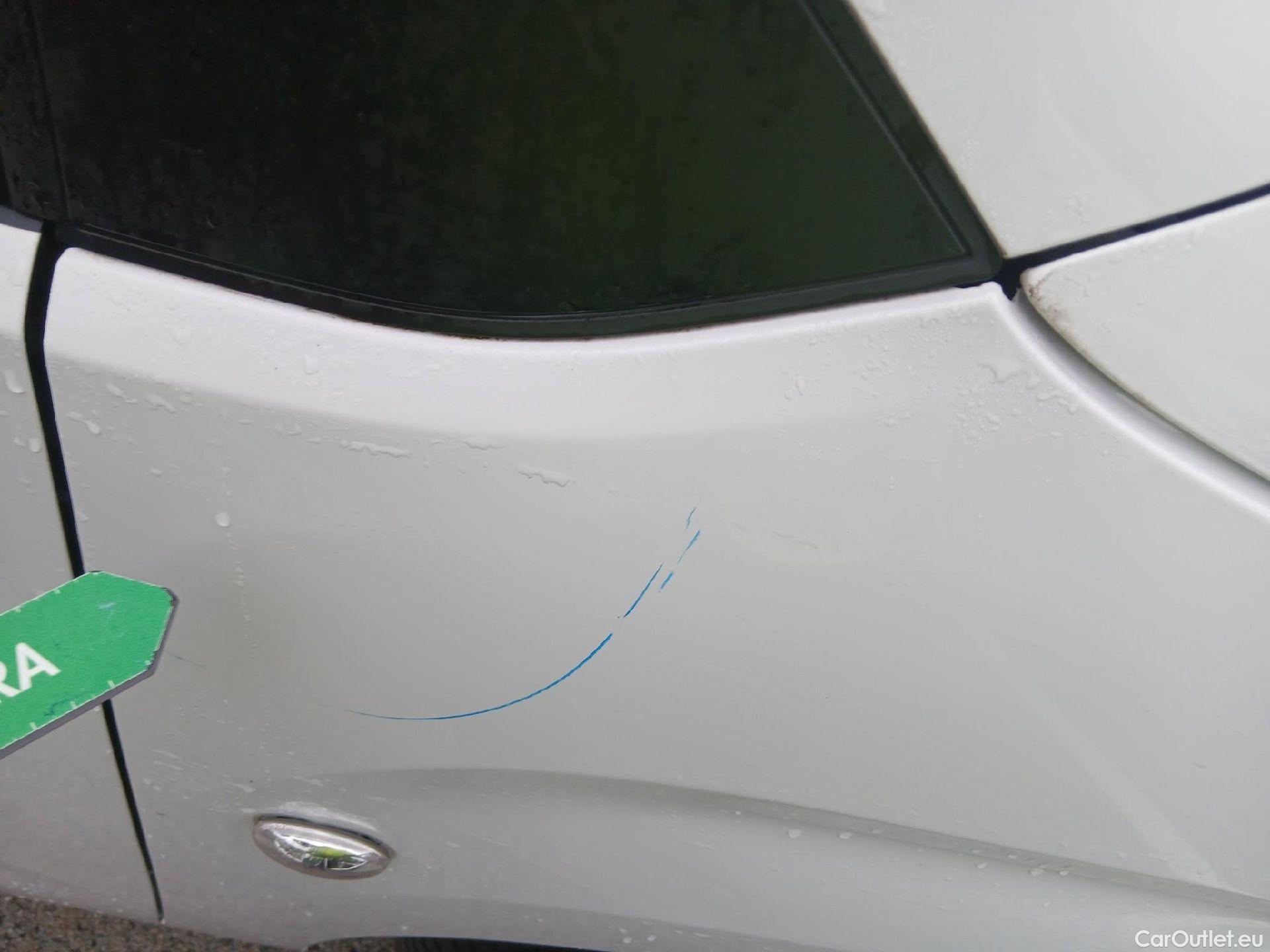  Citroen  Berlingo CITROEN  / 2018 / 4P / furgón derivado de turismo Talla M BlueHDi 100 #24