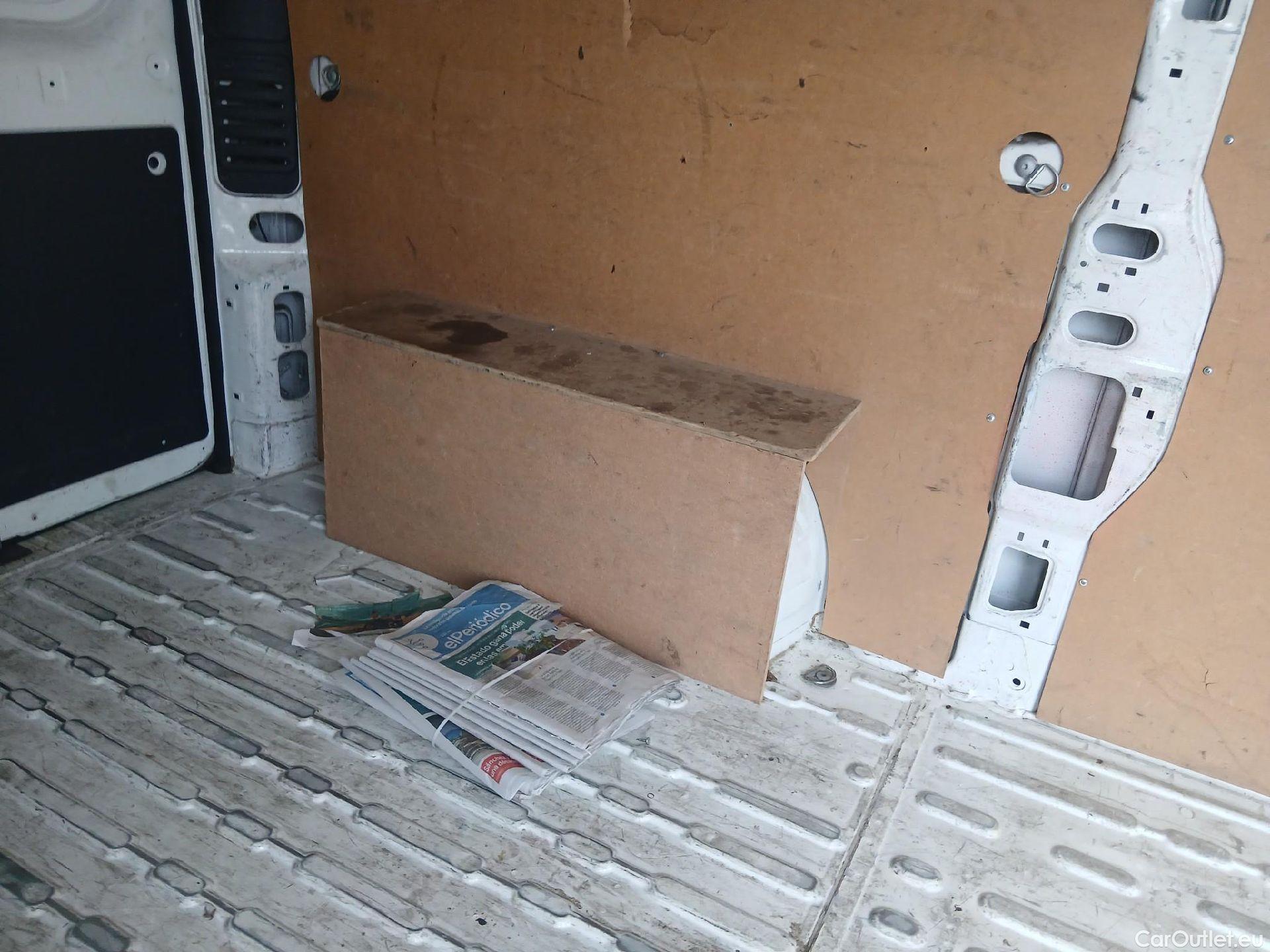  Citroen  Jumper CITROEN  / 2014 / 4P / furgón BlueHDi 81KW (110CV) Furgón 33L2H1 #45