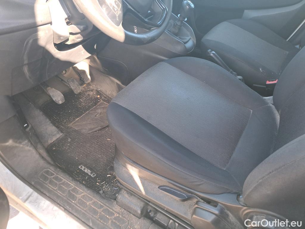  Fiat  Doblo FIAT Doblò Cargo/2015/4P/furgón derivado de turismo Cargo SX 1.6 Mjet 66kW (90CV) (AC) #39