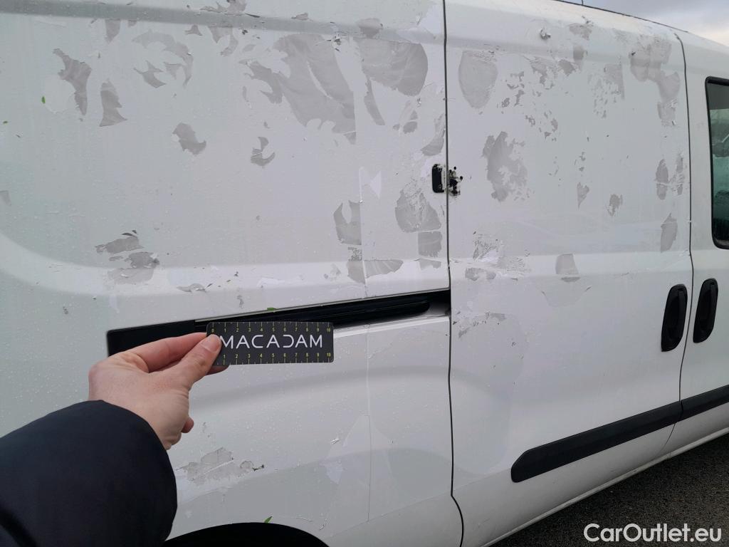  Fiat  Doblo FIAT Doblò Cargo/2015/4P/furgón derivado de turismo Cargo Maxi Base Plus 1.4 Tjet 89kW GNC #3