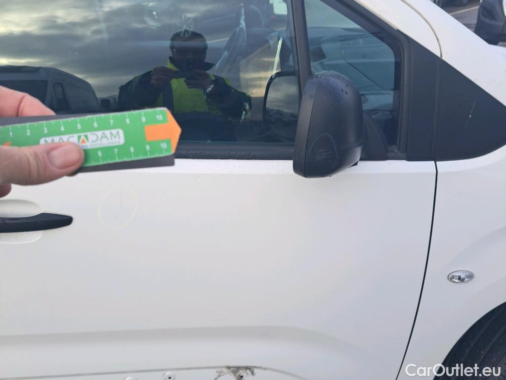  Citroen  Berlingo CITROEN  / 2018 / 4P / furgón derivado de turismo Talla M e- 50kWh CLUB #73