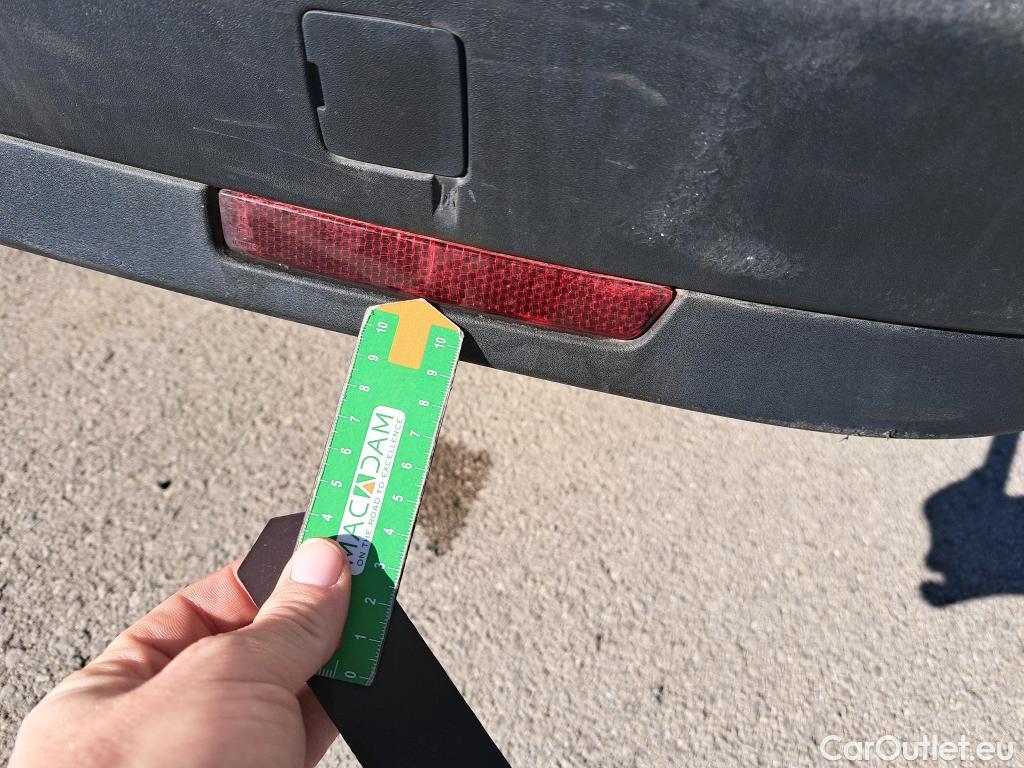  Fiat  Doblo FIAT Doblò Cargo/2015/4P/furgón derivado de turismo Cargo SX 1.6 Mjet 66kW (90CV) (AC) #55