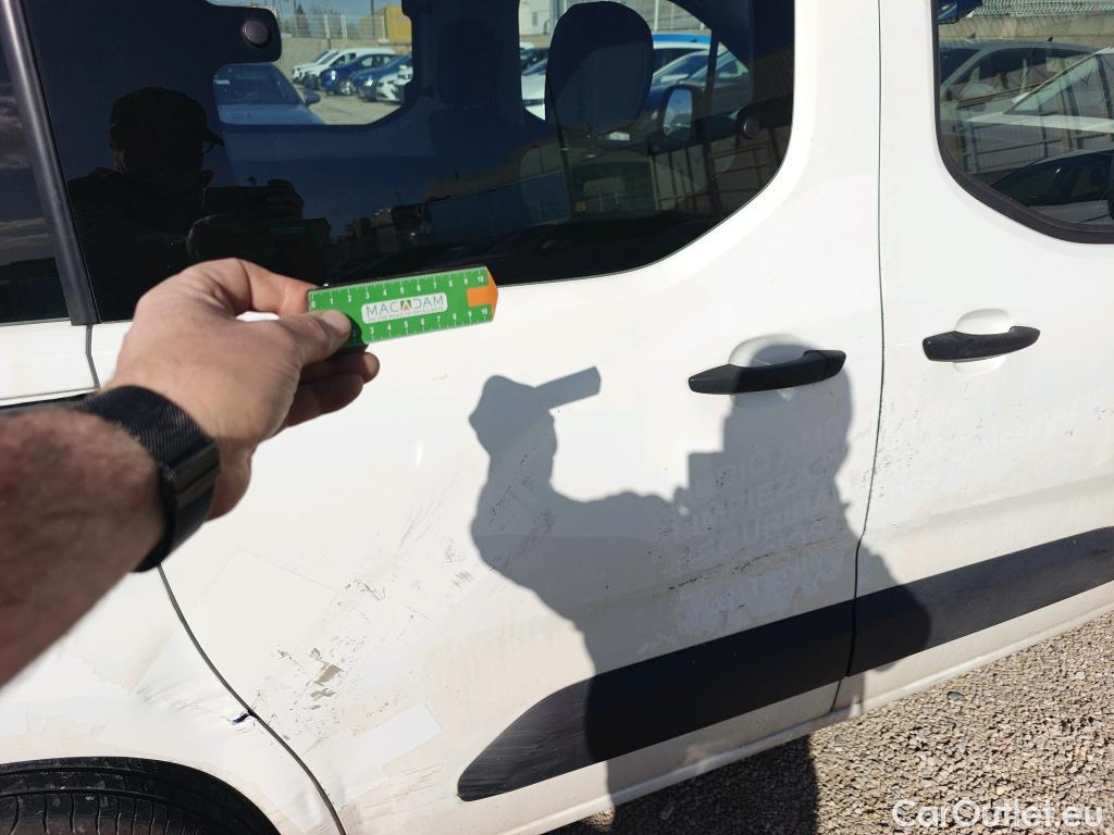  Citroen  Berlingo CITROEN  / 2018 / 4P / combi Talla M BlueHDi 100 LIVE (AC) #6