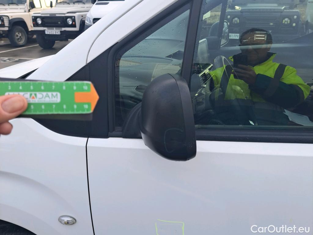  Citroen  Berlingo CITROEN  / 2018 / 4P / furgón derivado de turismo Talla M e- 50kWh CLUB #67