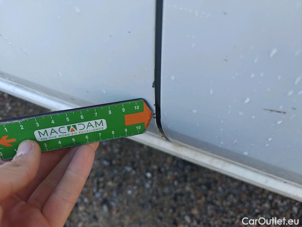  Ford  Ranger FORD  / 2011 / 4P / pickup doble cabina 2.2 TDCi 118kW 4x4 Doble Cab. XL S/S #51