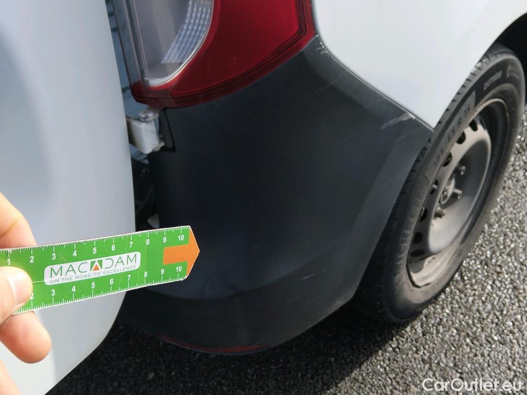  Dacia  Dokker DACIA  / 2013 / 4P / furgón derivado de turismo Van Essential Blue dCi 70kW (95CV) #28