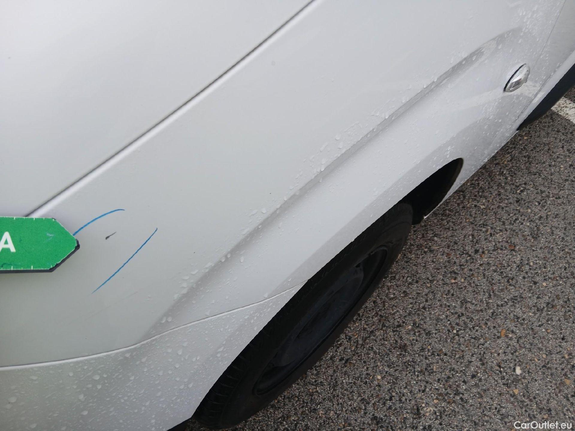  Citroen  Berlingo CITROEN  / 2018 / 4P / furgón derivado de turismo Talla M BlueHDi 100 #13