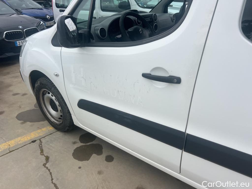  Citroen  Berlingo CITROEN  / 2015 / 4P / combi Multispace LIVE Edit.BlueHDi 55KW (75CV) #4