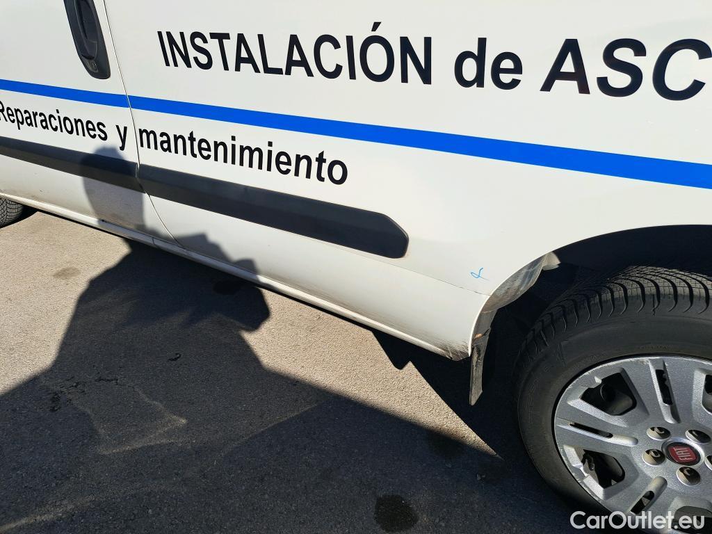  Fiat  Doblo FIAT Doblò Cargo/2015/4P/furgón derivado de turismo Cargo SX 1.6 Mjet 66kW (90CV) (AC) #14