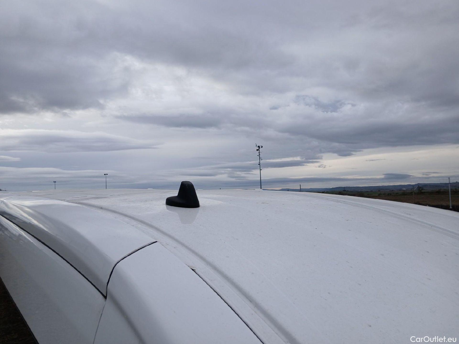  Ford  Transit FORD  / 2013 / 4P / combi 330 96kW L2H2 Kombi Trend MHEV #23