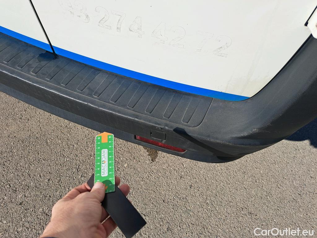  Fiat  Doblo FIAT Doblò Cargo/2015/4P/furgón derivado de turismo Cargo SX 1.6 Mjet 66kW (90CV) (AC) #33