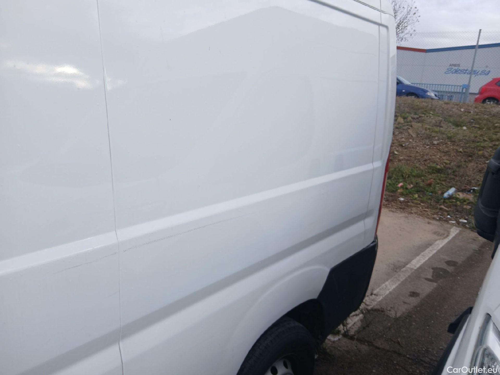  Citroen  Jumper CITROEN  / 2014 / 4P / furgón BlueHDi 81KW (110CV) Furgón 33L2H1 #17