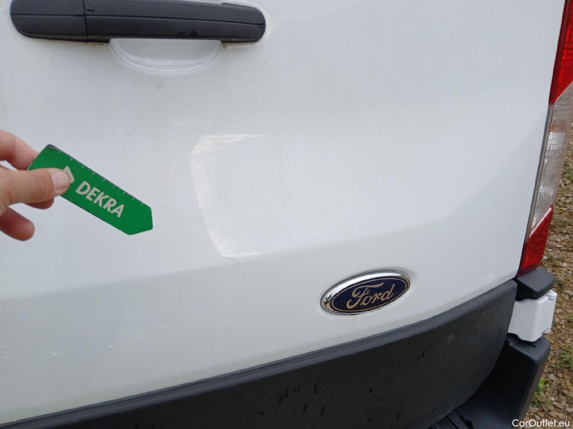  Ford  Transit FORD  / 2013 / 4P / combi 330 96kW L2H2 Kombi Trend MHEV #39