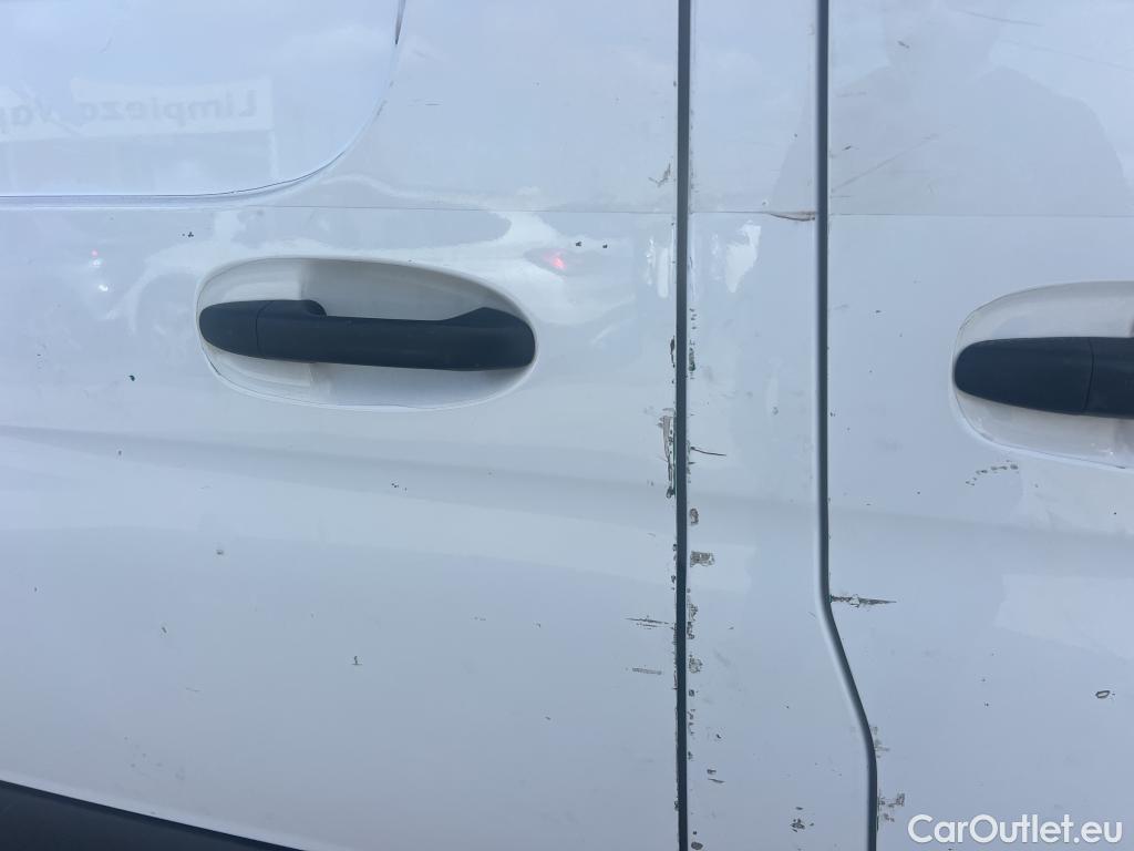  Mercedes  Sprinter MERCEDES-BENZ  / 2018 / 4P / furgón 311 CDI MEDIO 3.5T T. ALTO #4