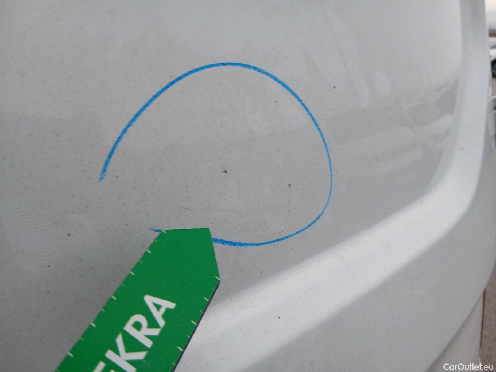  Ford  Transit FORD  Courier/2014/4P/furgón der.turis Van 1.5 TDCi 75kW Trend #19