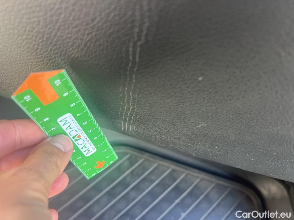  Mercedes  Sprinter MERCEDES-BENZ  / 2018 / 4P / furgón 311 CDI MEDIO 3.5T T. ALTO #36