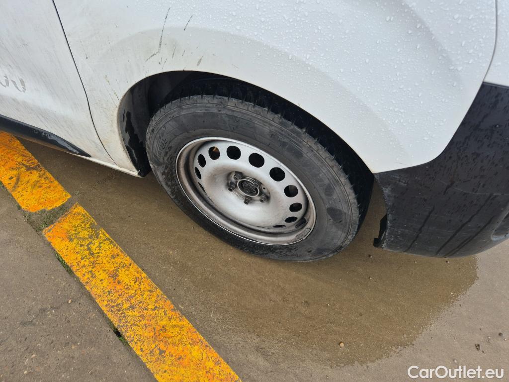  Peugeot  Expert PEUGEOT  / 2016 / 4P / furgón Furgón Premium 1.5 BlueHDi 100 Standard (AC) #18