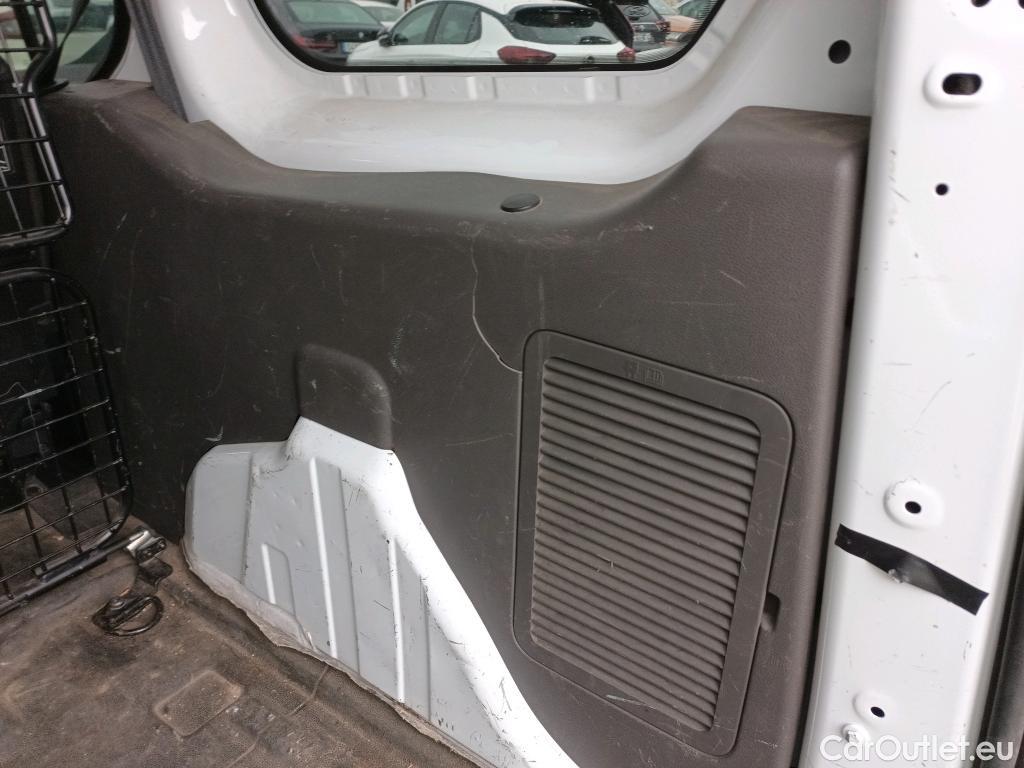  Ford  Transit Connect FORD  / 2013 / 5P / combi Kombi 1.5 TDCi 88kW Trend 230 L2 (N1) #5