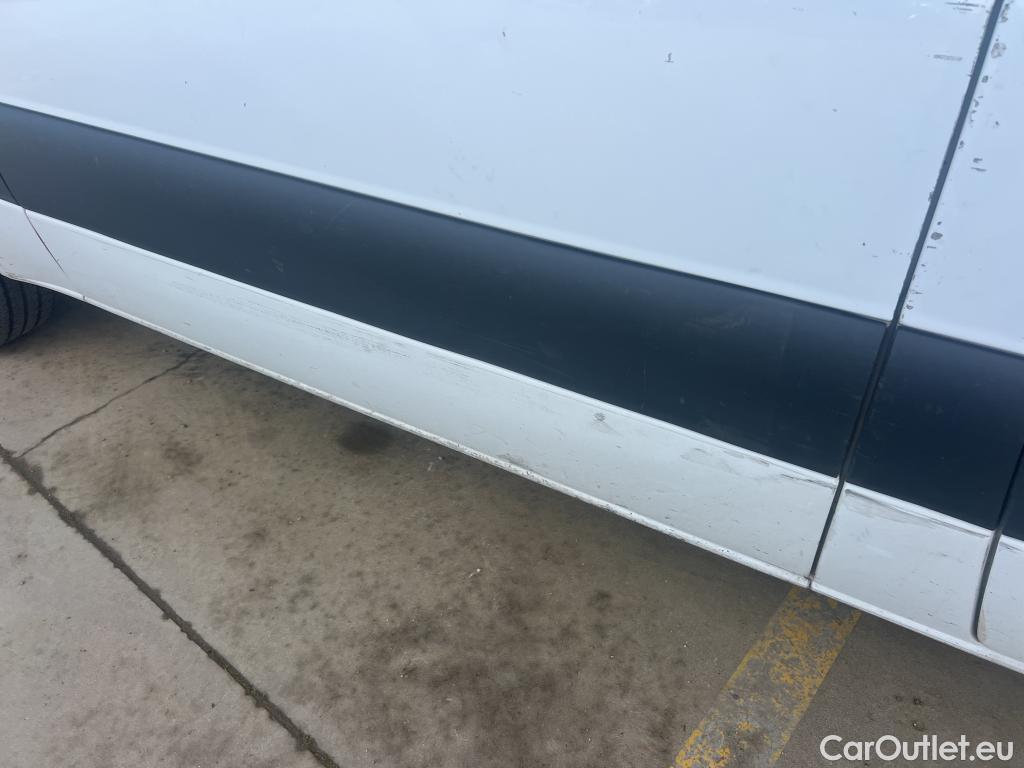  Mercedes  Sprinter MERCEDES-BENZ  / 2018 / 4P / furgón 311 CDI MEDIO 3.5T T. ALTO #3