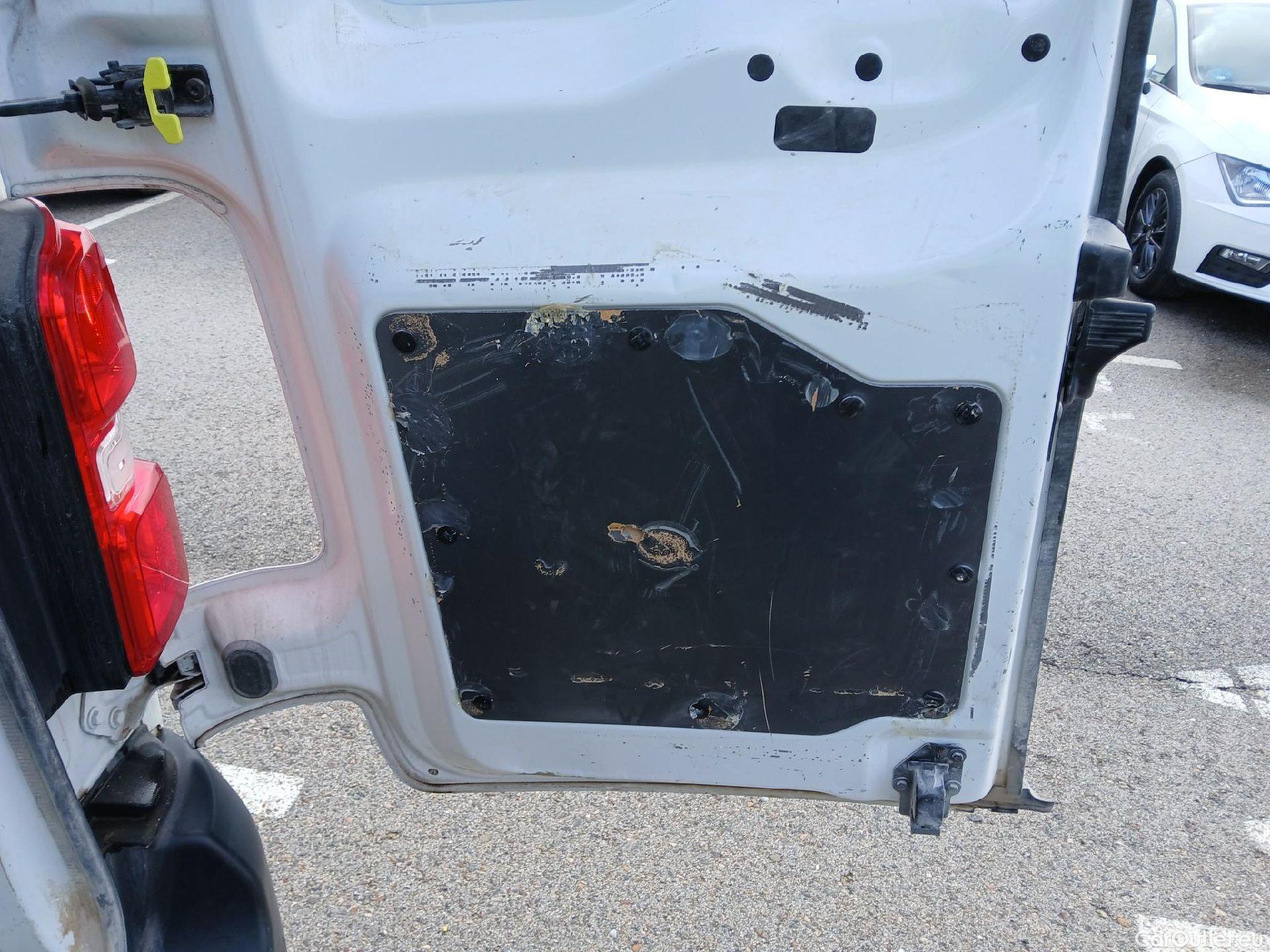  Peugeot  Expert PEUGEOT  / 2016 / 4P / furgón Furgón Premium 1.5 BlueHDi 100 Standard (AC) #5