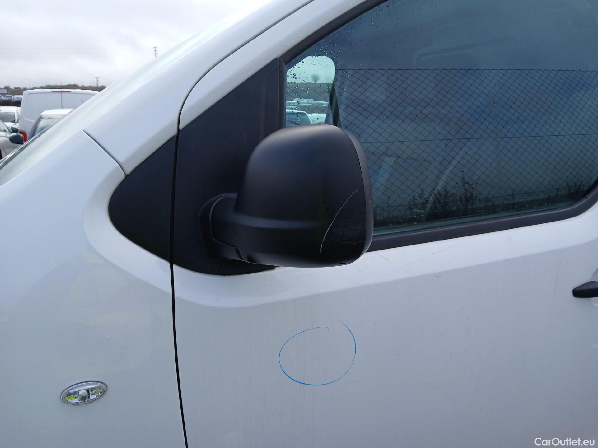  Peugeot  Expert PEUGEOT  / 2016 / 4P / furgón Furgón Premium 1.5 BlueHDi 100 Standard (AC) #20