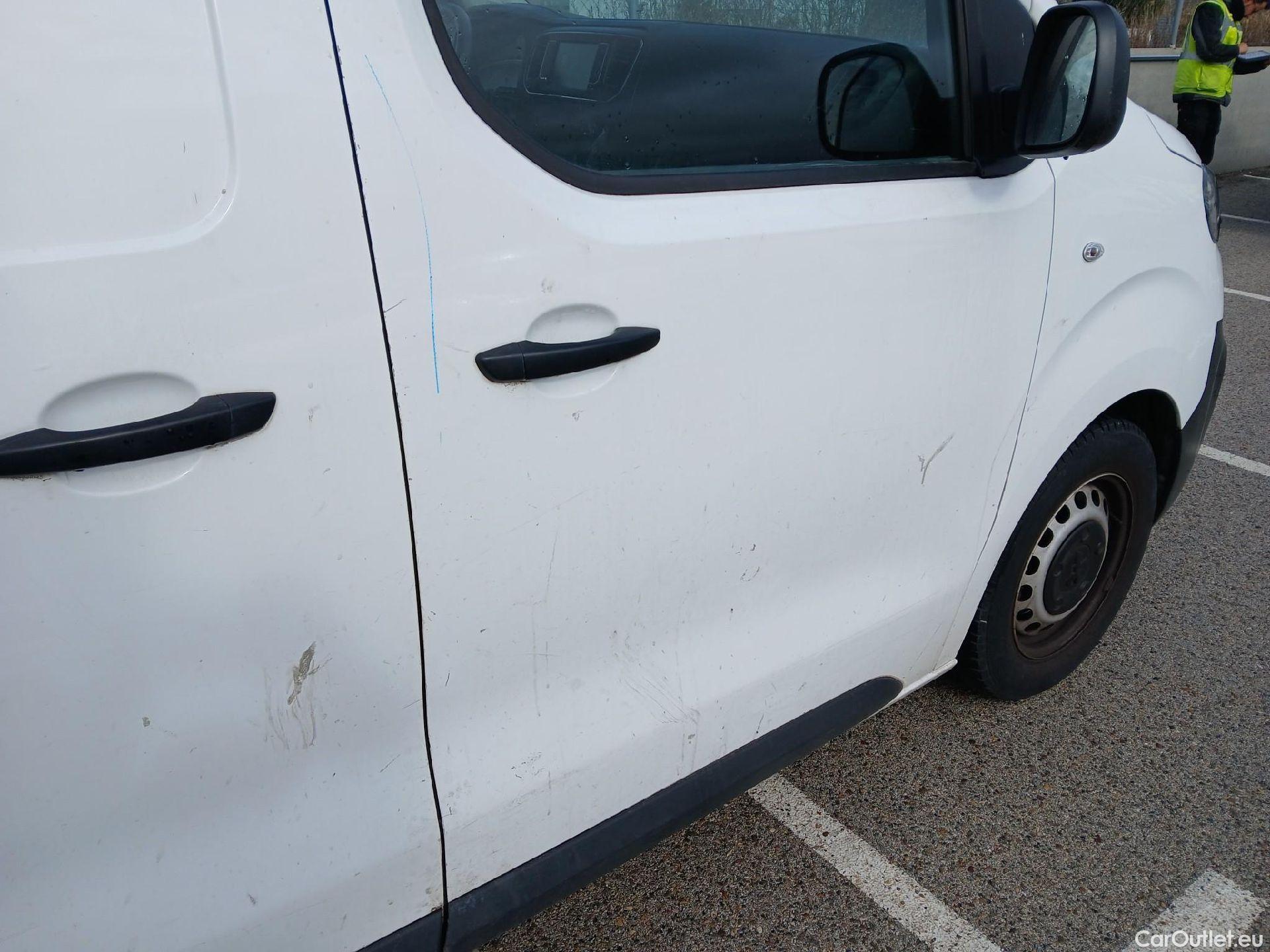  Peugeot  Expert PEUGEOT  / 2016 / 4P / furgón Furgón Premium 1.5 BlueHDi 100 Standard (AC) #34