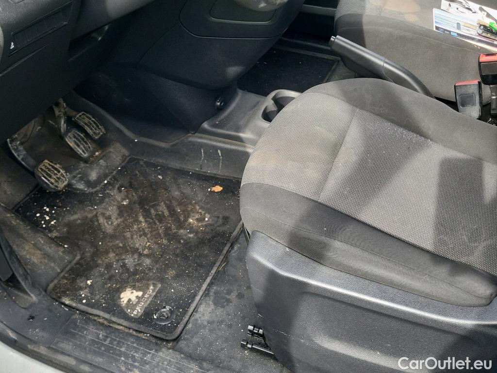  Peugeot  Partner PEUGEOT  / 2018 / 3P / furgón derivado de turismo Pro Standard 600kg BlueHDi 73kW (AC) #33