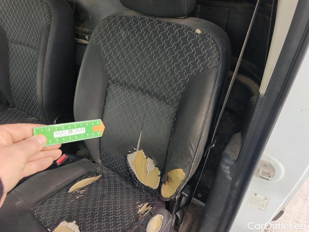  Renault  Kangoo RENAULT  FURGÓN VU 3p 2G furgón deriv Profesional 2014 dCi 75 Gen5 #2