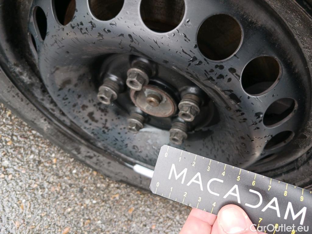  Land Rover  Discovery VOLKSWAGEN Transporter / 2020 / 4P / furgón Furgón Corto TN 2.0 TDI 110kW 4MO #45