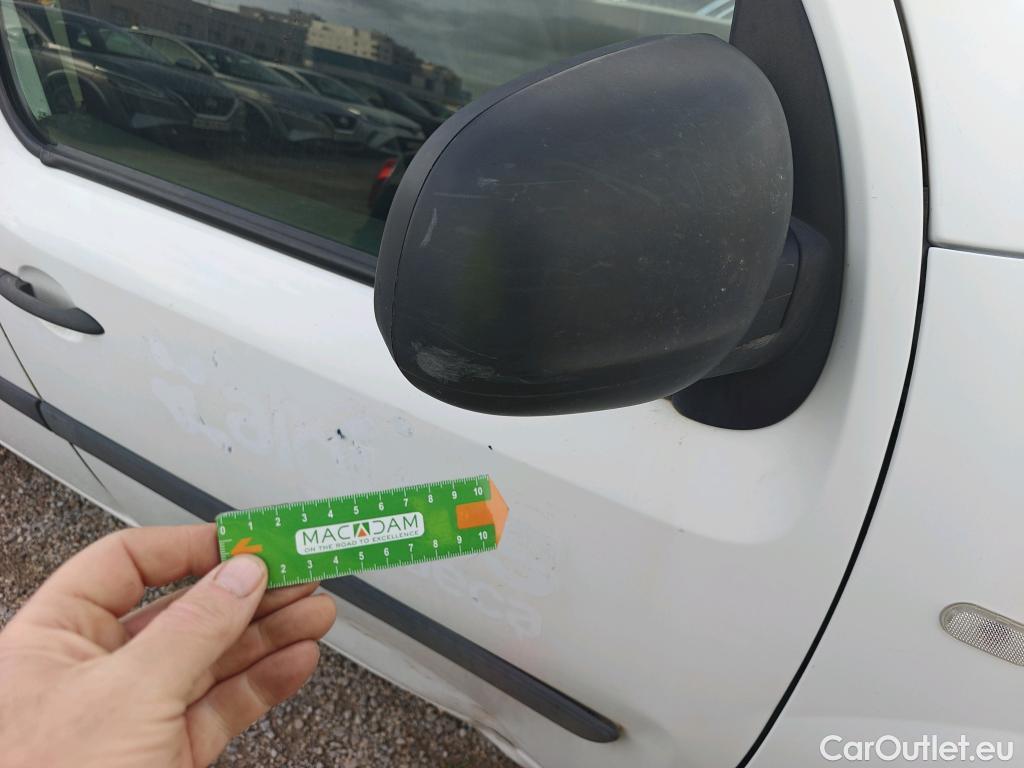  Renault  Kangoo RENAULT  FURGÓN VU 3p 2G furgón deriv Profesional 2014 dCi 75 Gen5 #88