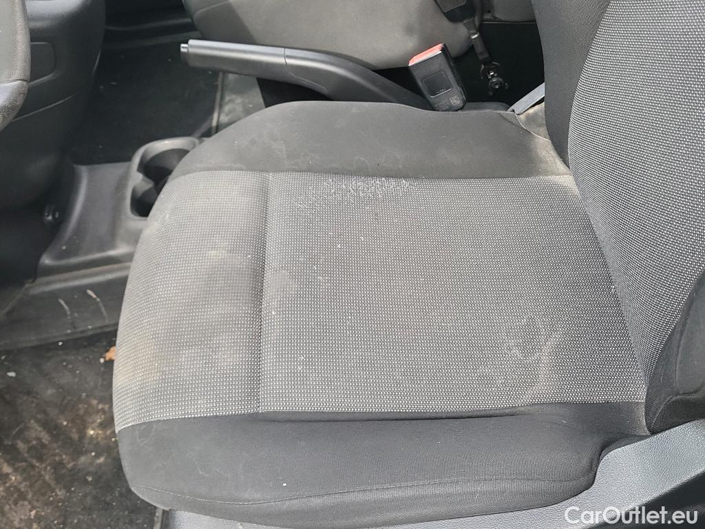  Peugeot  Partner PEUGEOT  / 2018 / 3P / furgón derivado de turismo Pro Standard 600kg BlueHDi 73kW (AC) #31