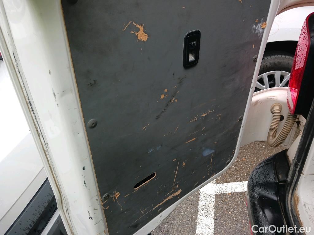  Land Rover  Discovery VOLKSWAGEN Transporter / 2020 / 4P / furgón Furgón Corto TN 2.0 TDI 110kW 4MO #51