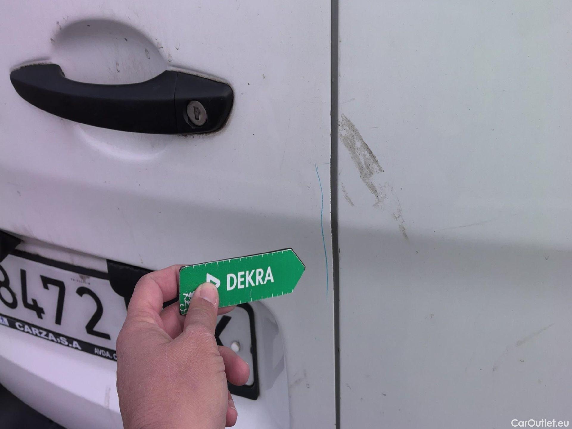  Peugeot  Expert PEUGEOT  / 2016 / 4P / furgón Furgón Premium 1.5 BlueHDi 100 Standard (AC) #26