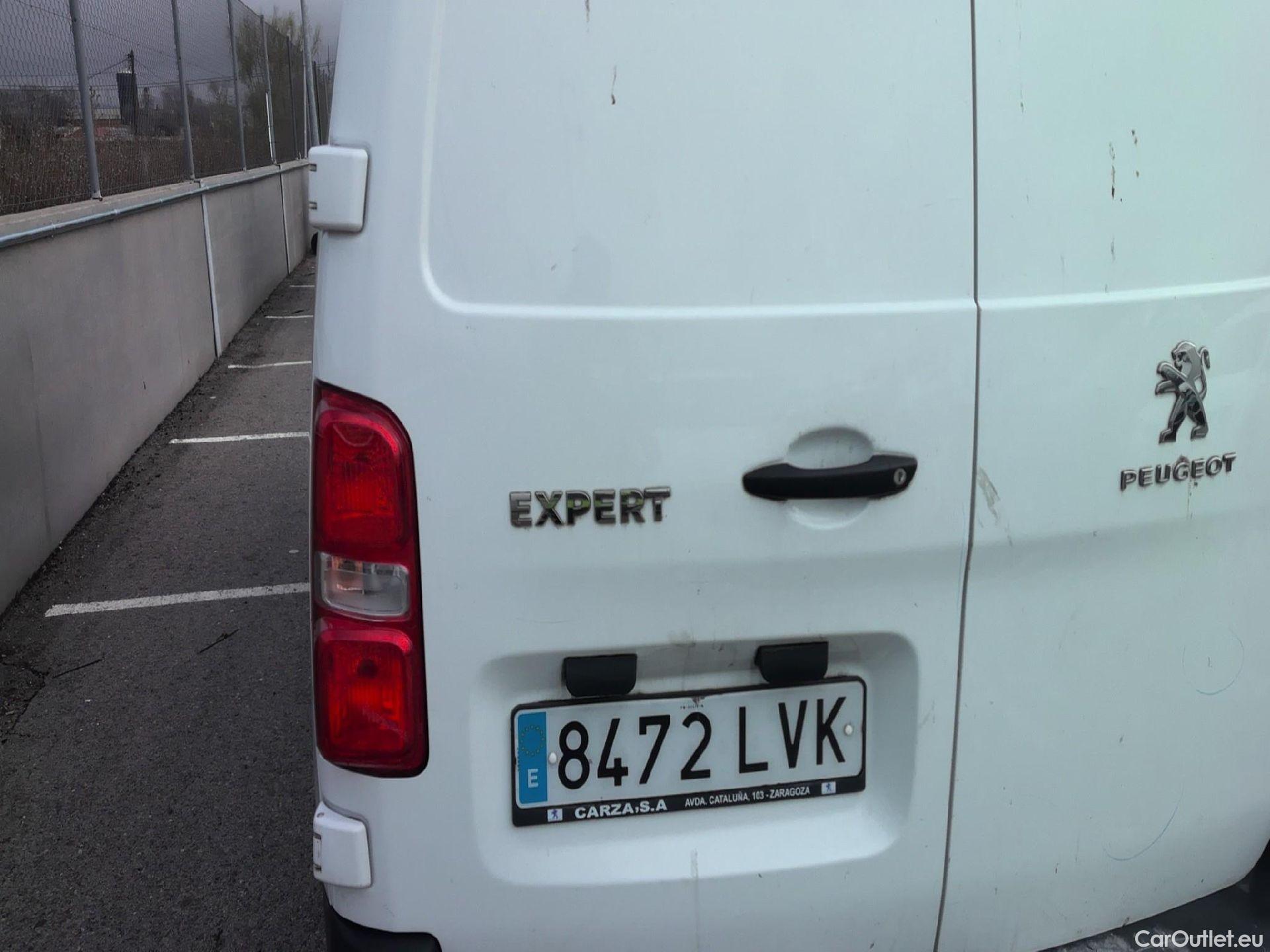  Peugeot  Expert PEUGEOT  / 2016 / 4P / furgón Furgón Premium 1.5 BlueHDi 100 Standard (AC) #27