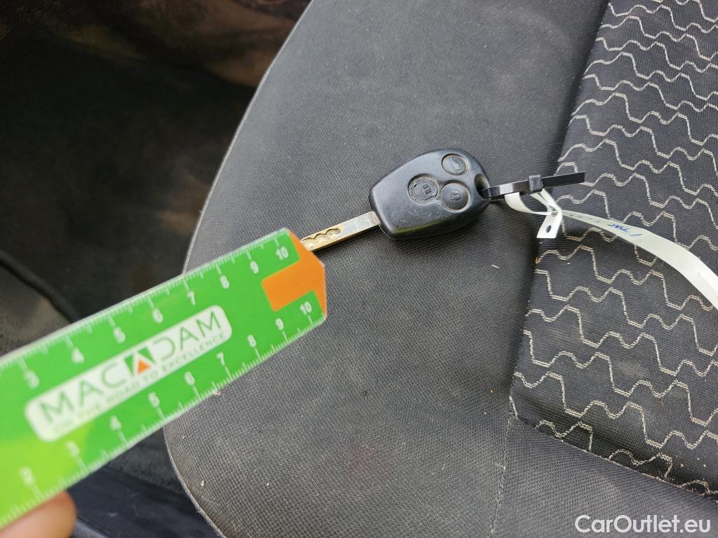  Renault  Kangoo RENAULT  FURGÓN VU 3p 2G furgón deriv Profesional 2014 dCi 75 Gen5 #9