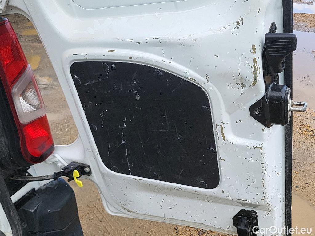  Peugeot  Partner PEUGEOT  / 2018 / 3P / furgón derivado de turismo Pro Standard 600kg BlueHDi 73kW (AC) #18