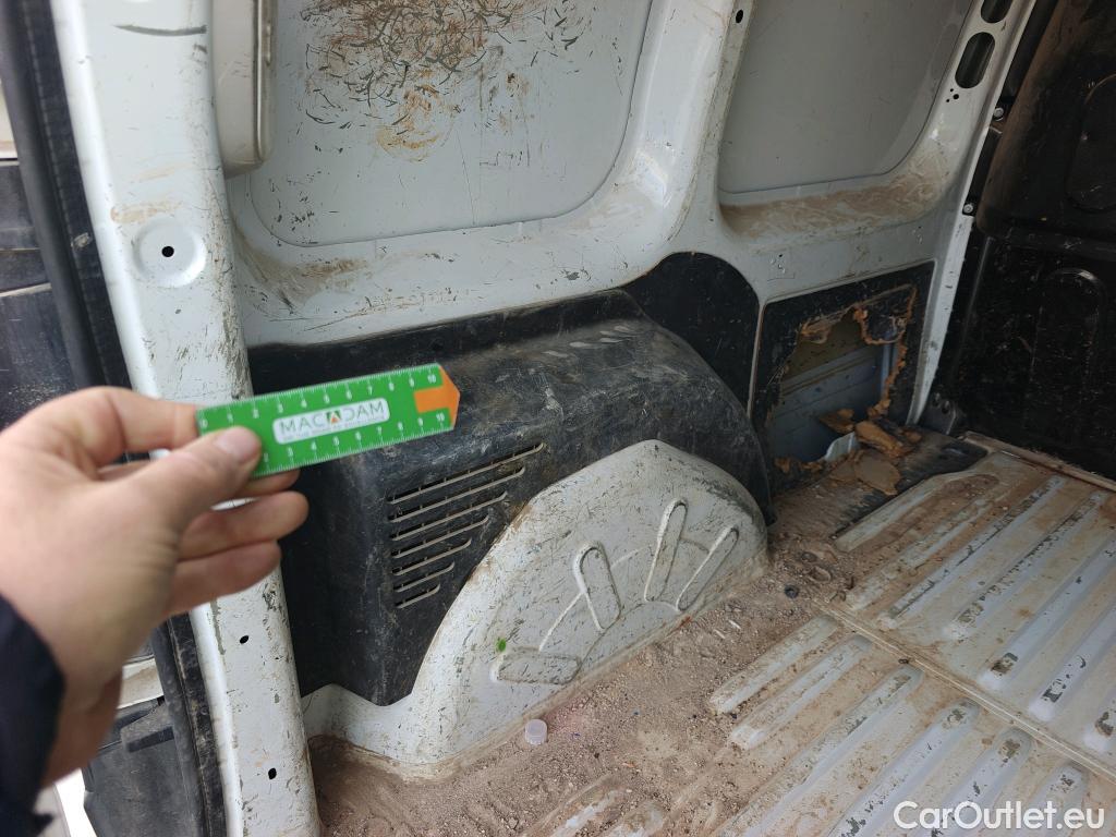  Renault  Kangoo RENAULT  FURGÓN VU 3p 2G furgón deriv Profesional 2014 dCi 75 Gen5 #29