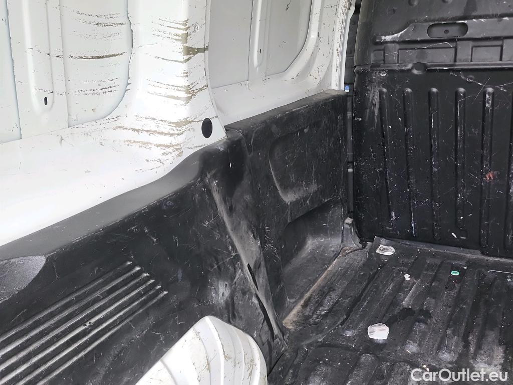  Peugeot  Partner PEUGEOT  / 2018 / 3P / furgón derivado de turismo Pro Standard 600kg BlueHDi 73kW (AC) #48