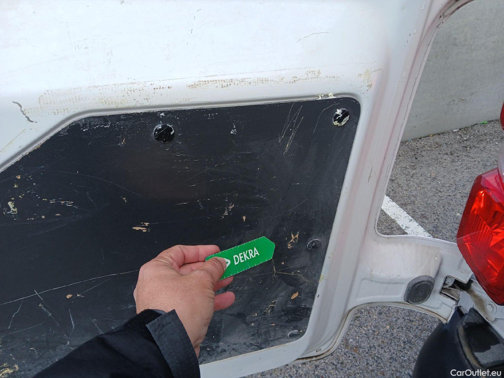  Peugeot  Expert PEUGEOT  / 2016 / 4P / furgón Furgón Premium 1.5 BlueHDi 100 Standard (AC) #3