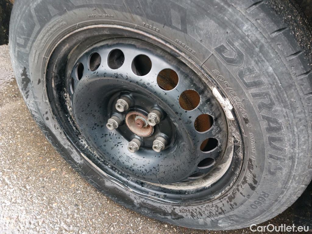  Land Rover  Discovery VOLKSWAGEN Transporter / 2020 / 4P / furgón Furgón Corto TN 2.0 TDI 110kW 4MO #38