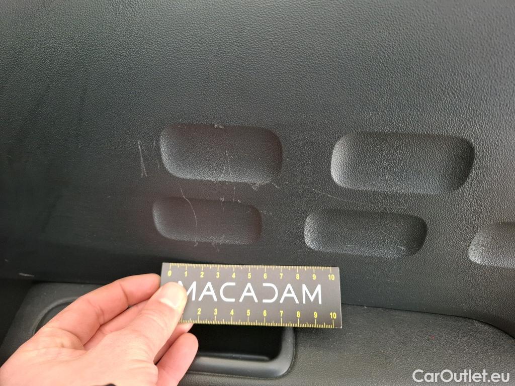  Citroen  C3  Société Feel 1.5 BlueHDI 100CV BVM6 E6dT #4