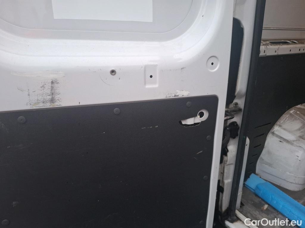  Peugeot  Boxer  Fourgon Surélevé 335 L3H2 Asphalt BlueHDi 165 Stop&Start 2.2 165CV BVM6 #18