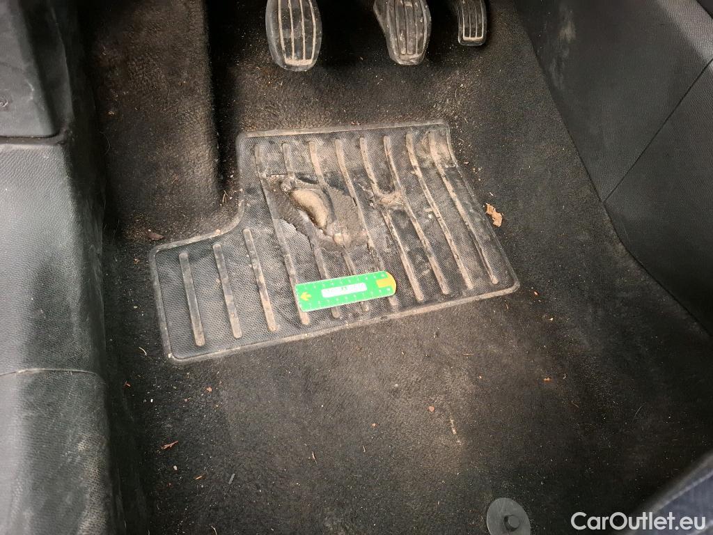  Peugeot  208  Premium 1.5 HDi 100CV BVM6 E6d #1