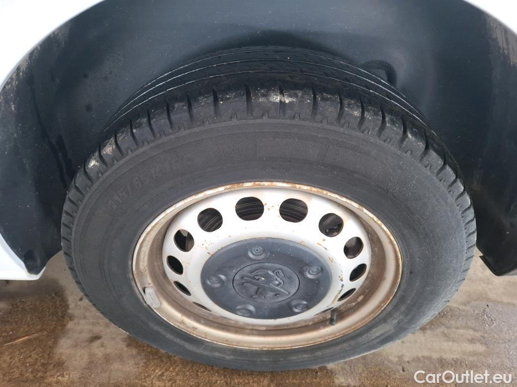  Peugeot  Expert  Fourgon Premium L2 2.0 HDi 120CV BVM6 E6 #40