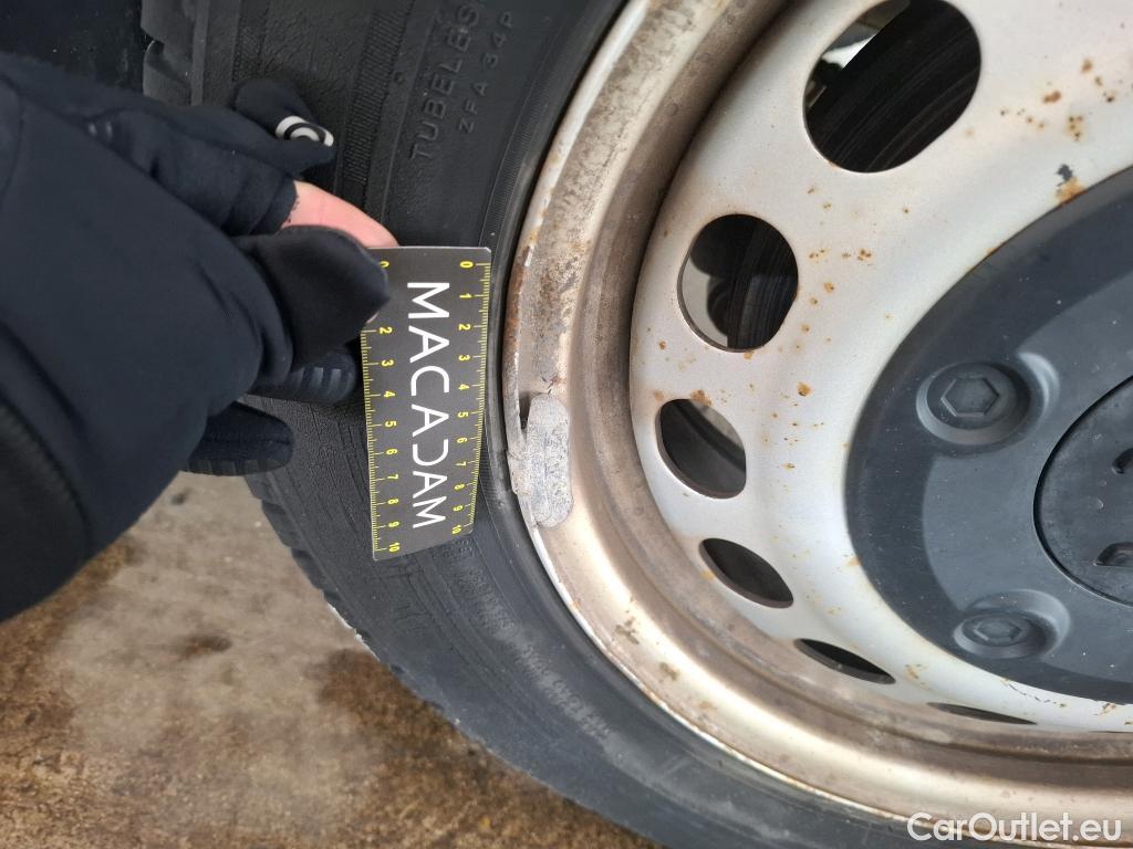  Peugeot  Expert  Fourgon Premium L2 2.0 HDi 120CV BVM6 E6 #42